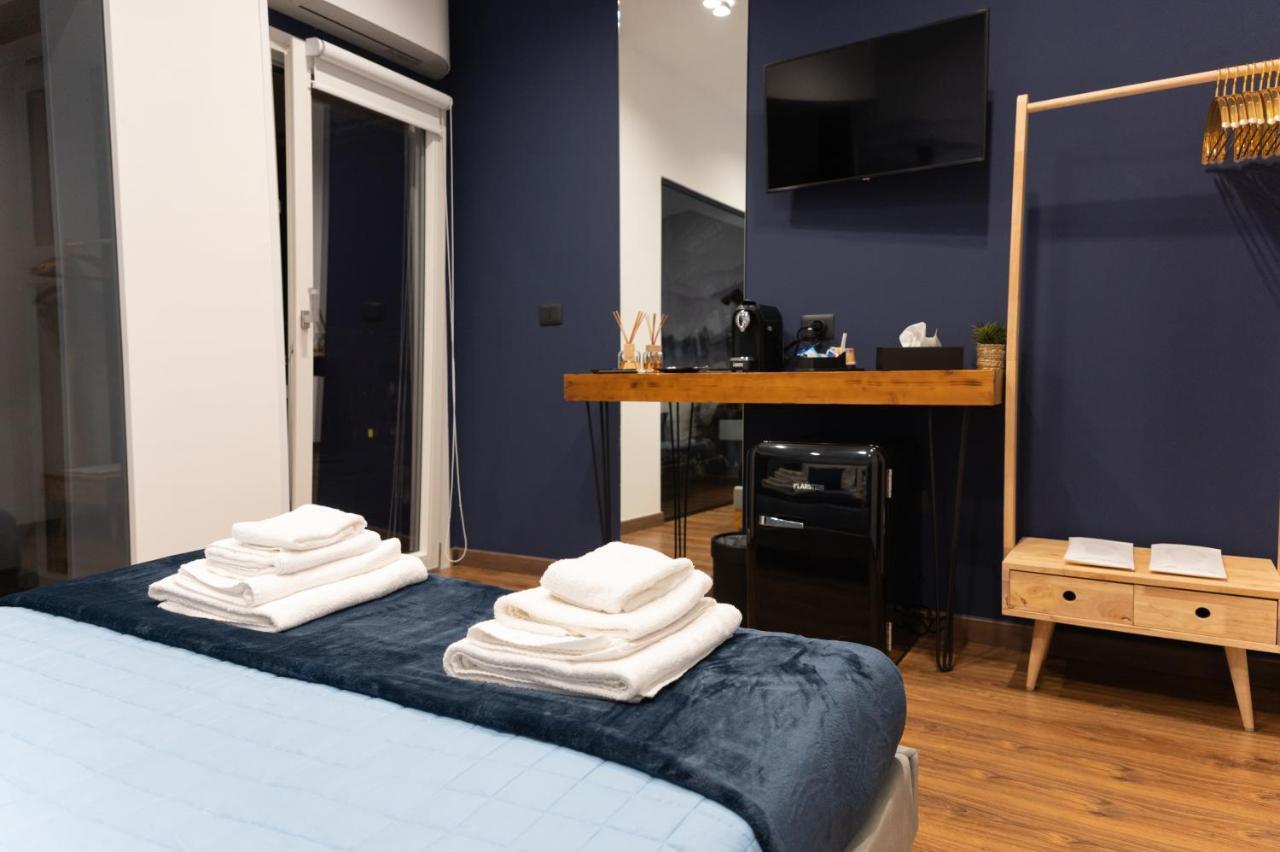B&Business - Fibra Ultraveloce, Angolo Fitness, Smartworking & Parcheggio Coperto Su Richiesta Cosenza Exterior foto